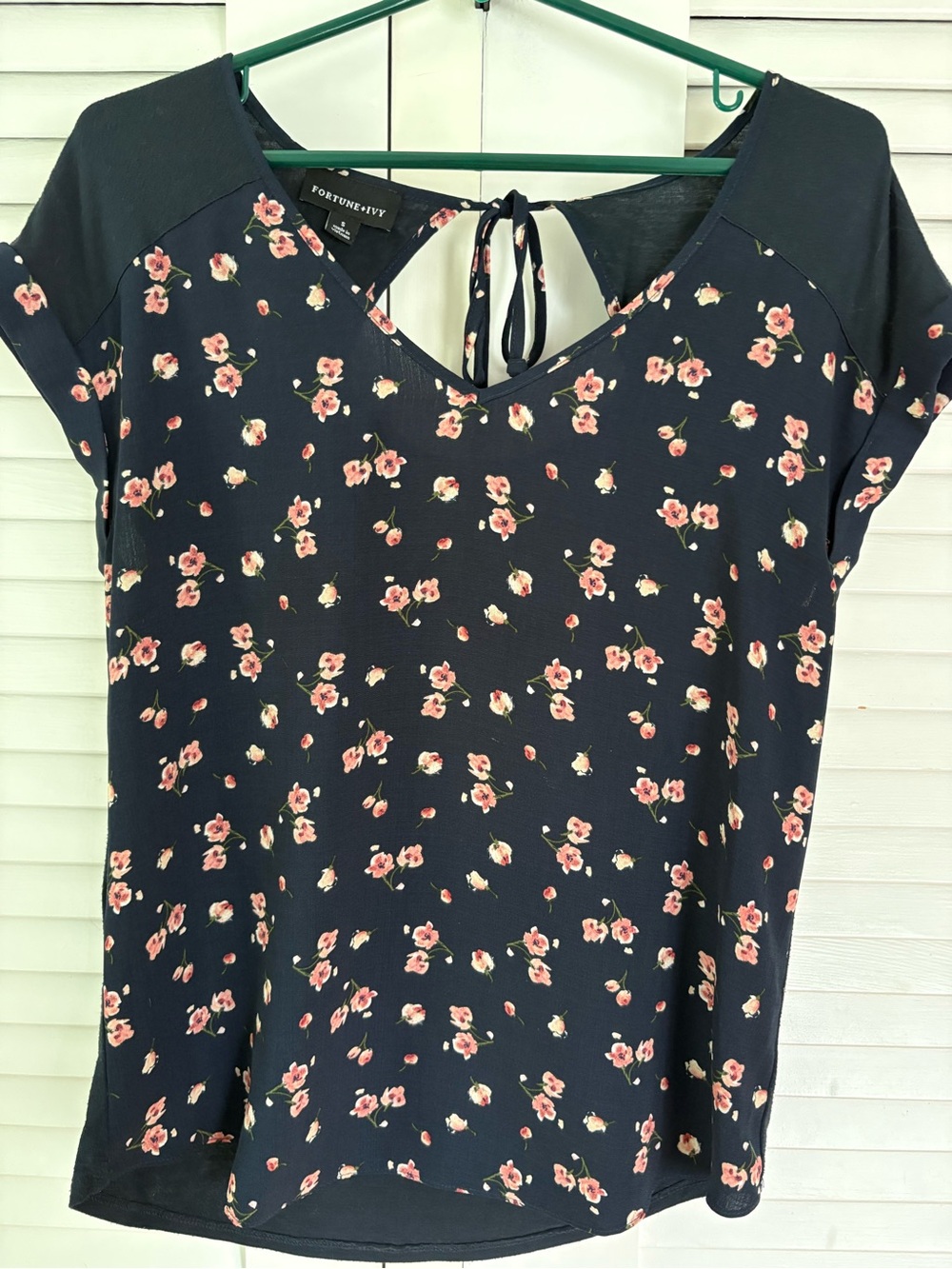Fortune + Ivy Navy Floral Tie-Back V-Neck Blouse